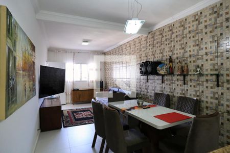 Casa à venda com 2 quartos, 180m² em Boa Vista, Belo Horizonte