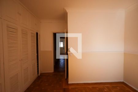 Quarto 1 de casa para alugar com 3 quartos, 120m² em Vila Marari, São Paulo