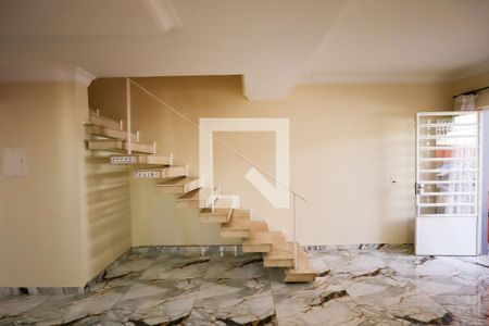 Sala de casa para alugar com 3 quartos, 120m² em Vila Marari, São Paulo
