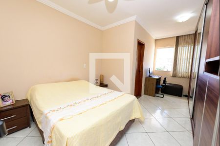 Suite de casa à venda com 3 quartos, 120m² em Santa Cruz Industrial, Contagem