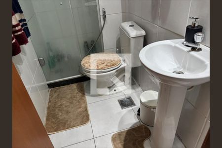 Banheiro de apartamento à venda com 2 quartos, 47m² em Todos os Santos, Rio de Janeiro