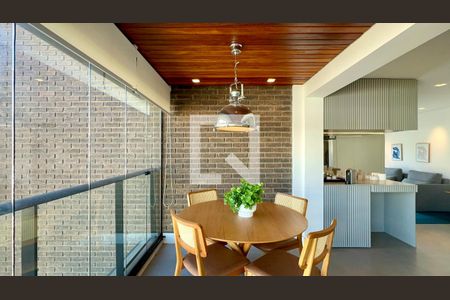 Varanda de apartamento à venda com 1 quarto, 70m² em Pinheiros, São Paulo