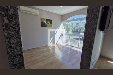 Sala de casa de condomínio para alugar com 3 quartos, 130m² em Palmeiras, Cabo Frio