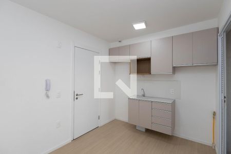 Sala / Cozinha  de apartamento para alugar com 2 quartos, 28m² em Vila Nilo, São Paulo