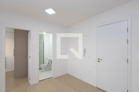 Sala / Cozinha  de apartamento para alugar com 2 quartos, 28m² em Vila Nilo, São Paulo
