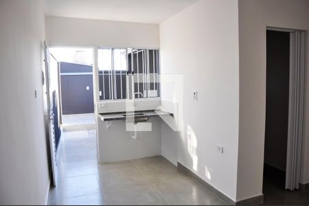 Detalhe - Sala e Cozinha de apartamento à venda com 1 quarto, 37m² em Vila Zat, São Paulo