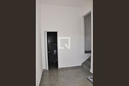 Detalhe - Sala e Cozinha de apartamento para alugar com 1 quarto, 37m² em Vila Zat, São Paulo