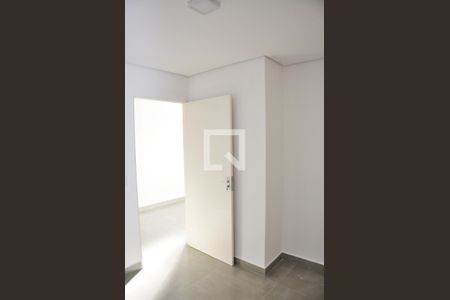Detalhe - Quarto e Varanda de apartamento à venda com 1 quarto, 27m² em Vila Zat, São Paulo