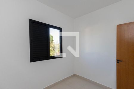Quarto 1 de apartamento para alugar com 2 quartos, 42m² em Vila Germinal, São Paulo