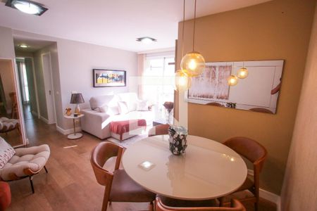 Sala de apartamento à venda com 2 quartos, 60m² em Pechincha, Rio de Janeiro