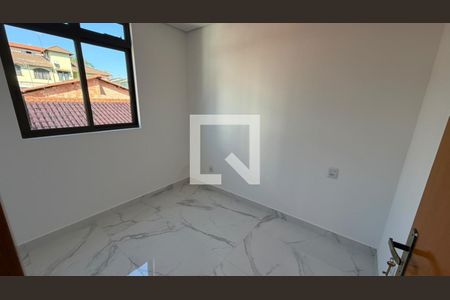 Quarto de apartamento à venda com 3 quartos, 71m² em Camargos, Belo Horizonte