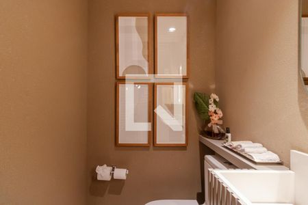 Lavabo de apartamento à venda com 4 quartos, 142m² em Itaim Bibi, São Paulo