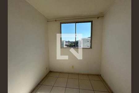 Quarto 1 de apartamento para alugar com 2 quartos, 47m² em Honório Gurgel, Rio de Janeiro