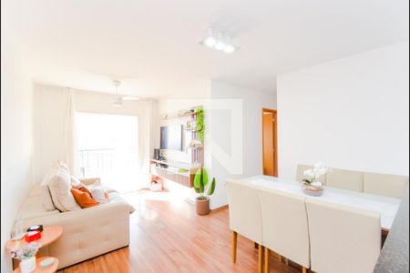 Sala de apartamento para alugar com 3 quartos, 75m² em Ponte Grande, Guarulhos