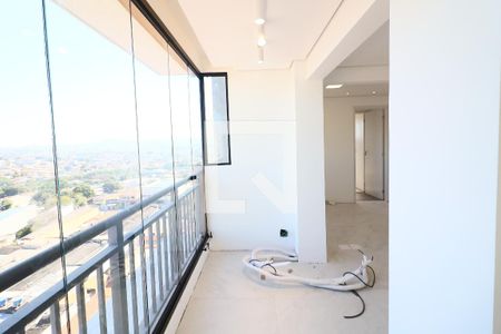 Sala/Cozinha de apartamento à venda com 2 quartos, 57m² em Ayrosa, Osasco