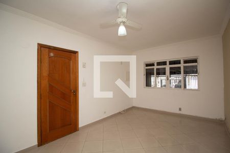 Casa para alugar com 2 quartos, 140m² em Jardim Santo Elias, São Paulo