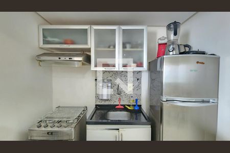 Cozinha  de apartamento para alugar com 1 quarto, 49m² em Corredor da Vitória, Salvador