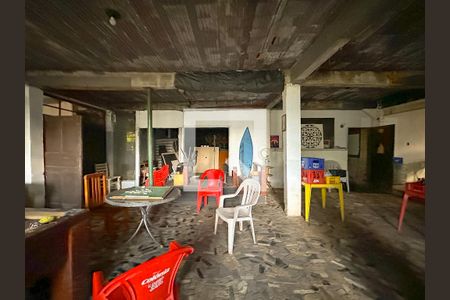 Sala  de casa para alugar com 1 quarto, 320m² em Jardim Santiago, São José
