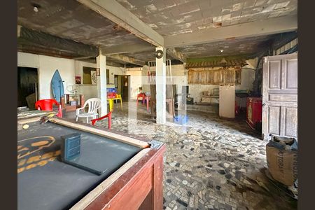 Sala de casa para alugar com 1 quarto, 320m² em Jardim Santiago, São José