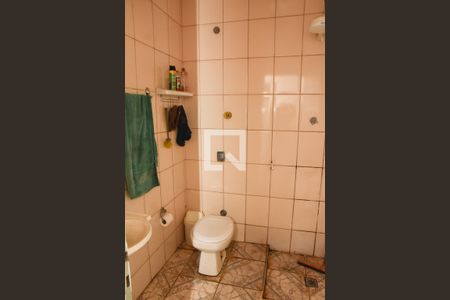 banheiro casa 1 de casa à venda com 5 quartos, 220m² em Cidade Santos Dumont, Jundiaí