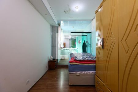 Suíte de apartamento à venda com 2 quartos, 200m² em Jardim Oliveiras, Taboão da Serra