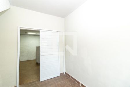 Quarto 1 de casa para alugar com 2 quartos, 55m² em Bangu, Rio de Janeiro