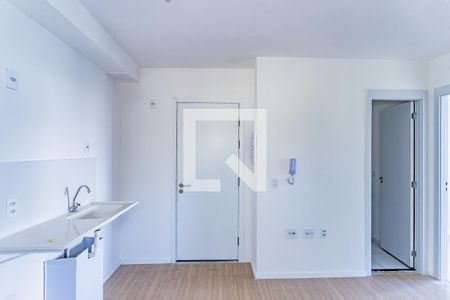 Sala e cozinha de apartamento para alugar com 2 quartos, 36m² em Vila Jaguara, São Paulo