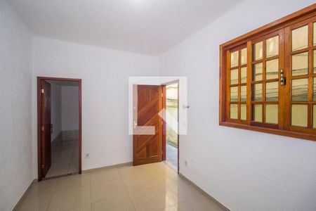 Sala de casa para alugar com 3 quartos, 210m² em Bento Ribeiro, Rio de Janeiro