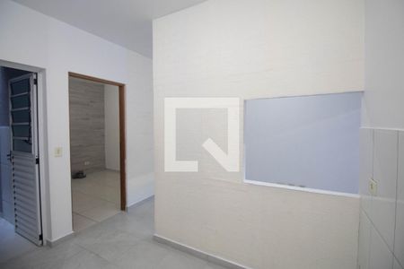 Cozinha de apartamento para alugar com 1 quarto, 35m² em Vila Nova Galvão, São Paulo