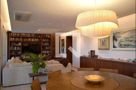 Sala de apartamento à venda com 3 quartos, 215m² em Paraíso, São Paulo