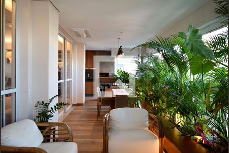Varanda de apartamento à venda com 3 quartos, 215m² em Paraíso, São Paulo