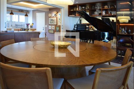 Sala de apartamento à venda com 3 quartos, 215m² em Paraíso, São Paulo