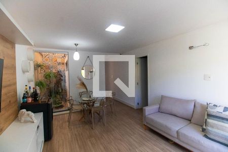 Sala de casa de condomínio à venda com 3 quartos, 189m² em Engenho do Mato, Niterói