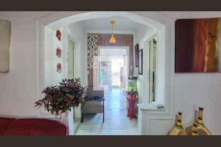 Corredor  de casa à venda com 2 quartos, 60m² em Irajá, Rio de Janeiro