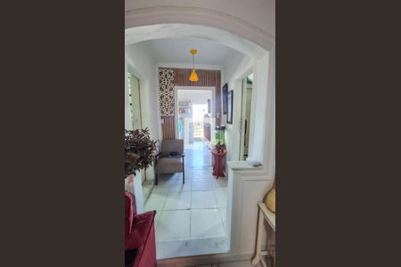 Corredor  de casa à venda com 2 quartos, 60m² em Irajá, Rio de Janeiro