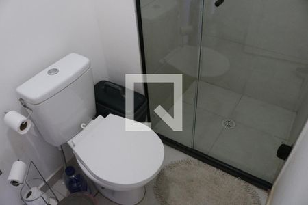 Banheiro de apartamento para alugar com 1 quarto, 25m² em Barra Funda, São Paulo