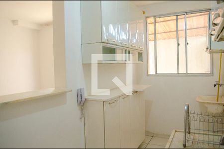 Cozinha/Área de serviço de apartamento para alugar com 2 quartos, 47m² em Setor Negrão de Lima, Goiânia