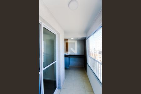 Varanda da Sala de apartamento para alugar com 2 quartos, 55m² em Vila das Bandeiras, Guarulhos