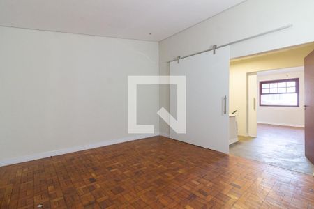 Quarto 1 de casa à venda com 2 quartos, 375m² em Caxingui, São Paulo