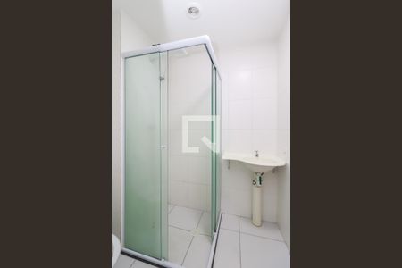 Banheiro de apartamento para alugar com 1 quarto, 28m² em Jardim Helena, São Paulo