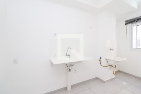 Cozinha de apartamento para alugar com 1 quarto, 28m² em Jardim Helena, São Paulo