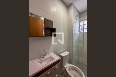 Banheiro de casa de condomínio para alugar com 1 quarto, 20m² em Sacomã, São Paulo