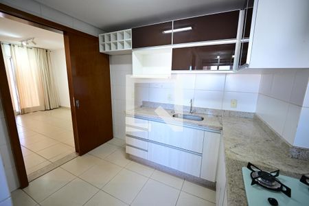 Apartamento à venda com 3 quartos, 81m² em Serrinha, Goiânia