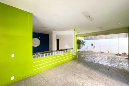 Sala de casa para alugar com 4 quartos, 380m² em Coração Eucarístico, Belo Horizonte
