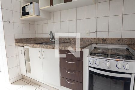 Cozinha de apartamento para alugar com 2 quartos, 70m² em Buritis, Belo Horizonte