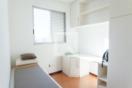 quarto 1  de apartamento para alugar com 2 quartos, 70m² em Buritis, Belo Horizonte
