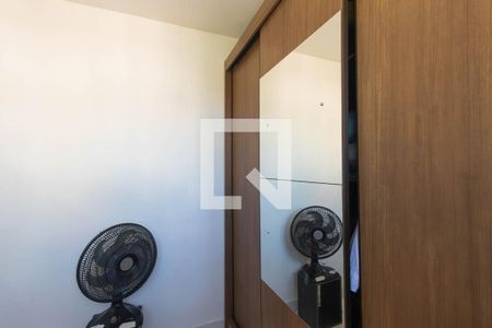 Quarto 1 de apartamento para alugar com 2 quartos, 47m² em Arsenal, São Gonçalo
