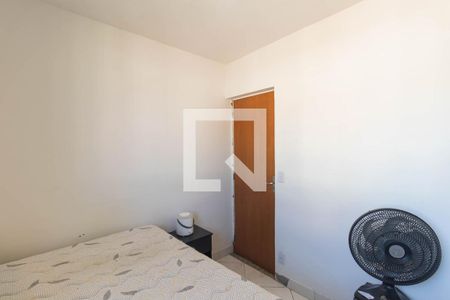 Quarto 1 de apartamento para alugar com 2 quartos, 47m² em Arsenal, São Gonçalo