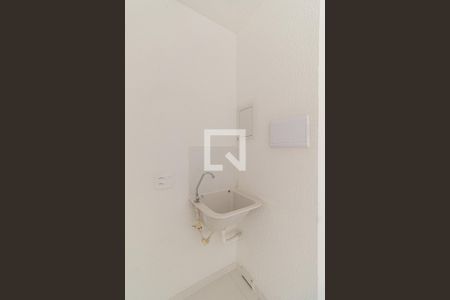 Sala/Cozinha/Área de Serviço  de apartamento à venda com 2 quartos, 33m² em Vila Silvia, São Paulo