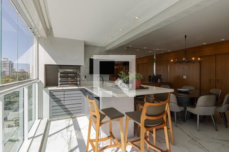 Apartamento à venda com 3 quartos, 153m² em Indianópolis, São Paulo